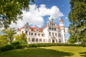 Schloss Groß Lüsewitz, Groß Lüsewitz